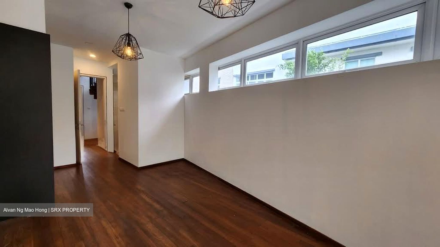 Penshurst Place (D19), Terrace #545661971